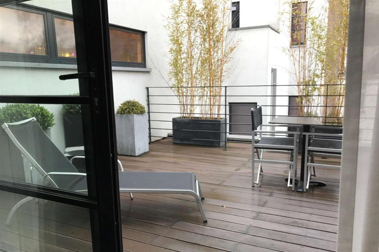 Yooma Urban Lodge Saint-Gilles Exterior photo